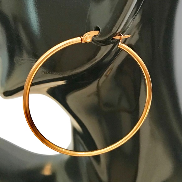 Jewelry - 🆕Stainless Steel Earrings